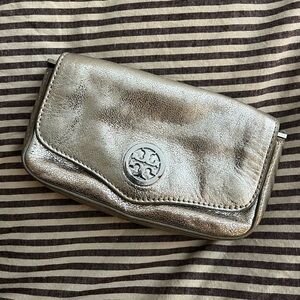 Mini Tory Burch Clutch Silver Metallic